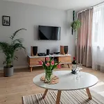Apartmán By The Castle - Spot In *