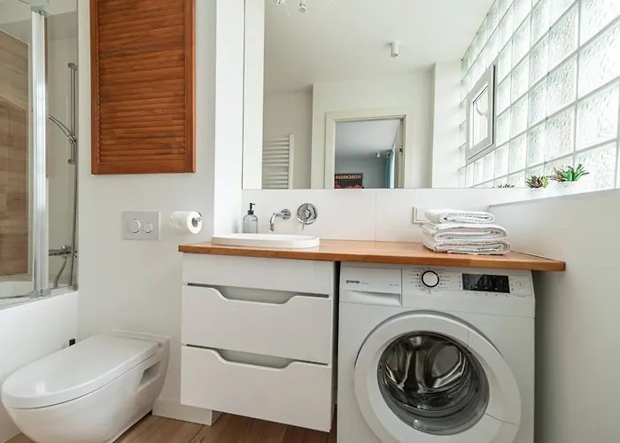 By The Castle - Spot In Stettin